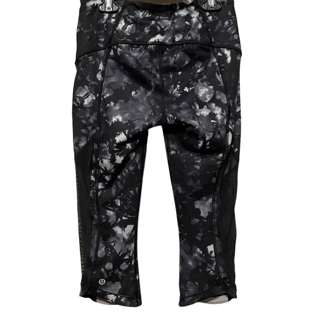 Lululemon athletica Black/White Abstract Floral Mesh Cropped Leggings